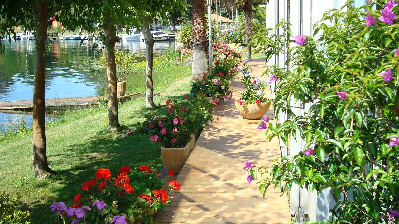 La Caravelle Logis Hotel Biscarrosse Buitenkant foto
